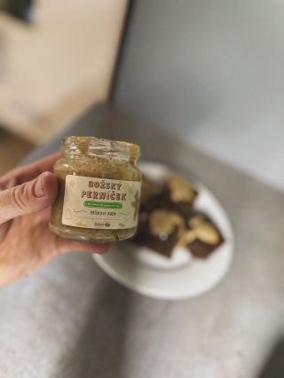 ✨ Náš Božský Perníček na perníku… prostě nebe v puse 🤎🎄 Perníkové chutě se potkaly v dokonalé harmonii – voňavé koření,...